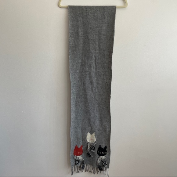 Tait and Style 3D wool cat lady scarf fringe cute fun teacher winter warm cozy - Picture 13 of 16